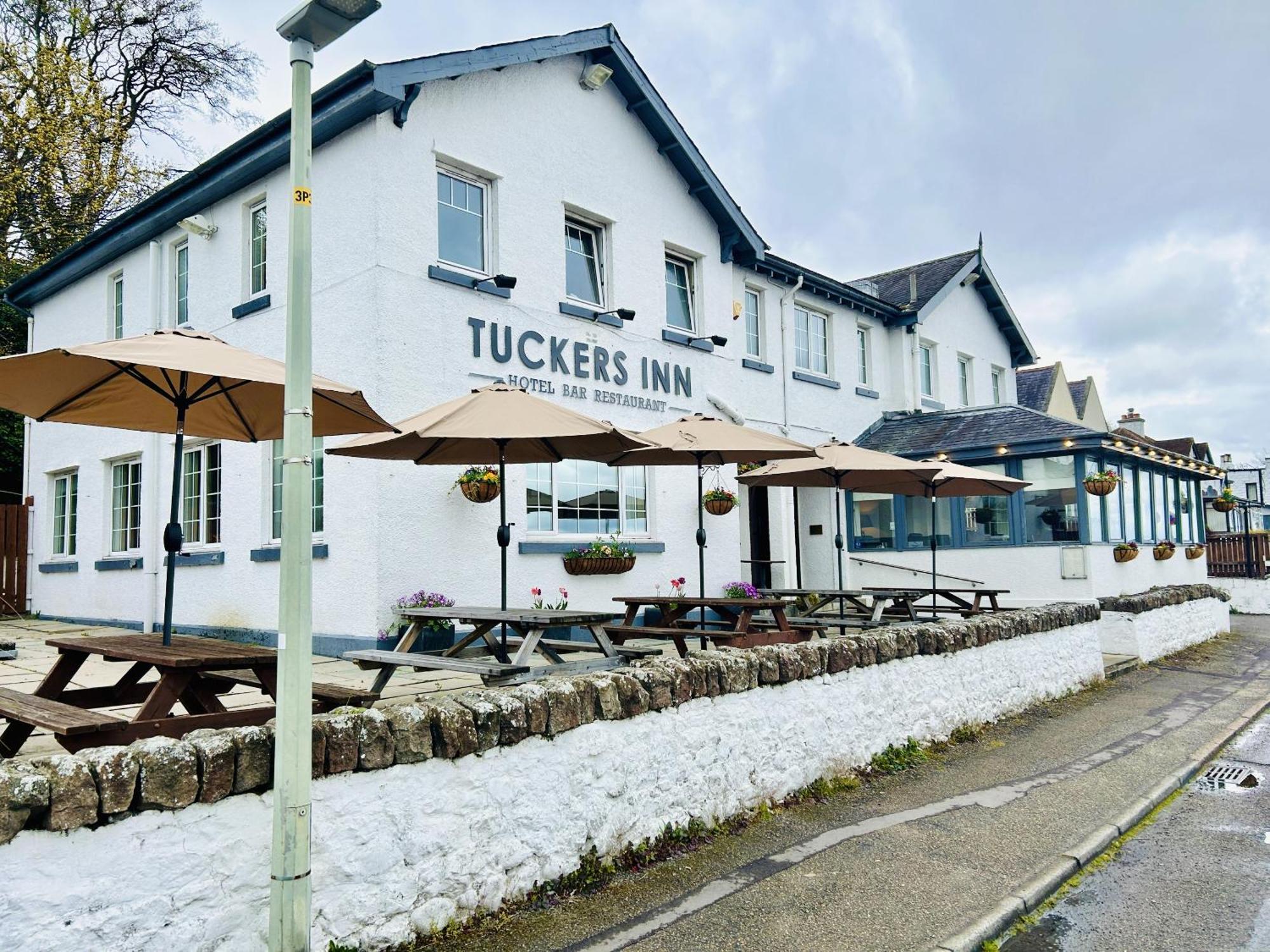 Tuckers Inn Invergordon Exterior foto